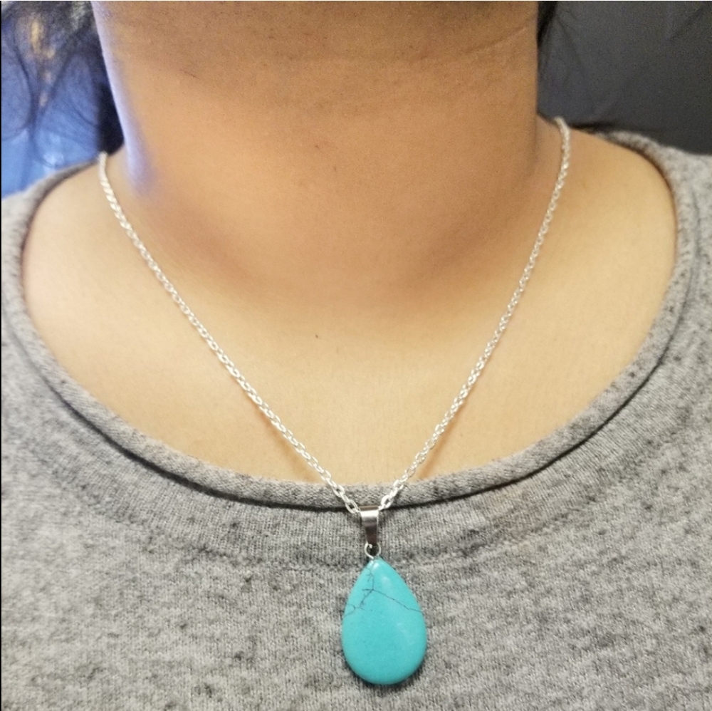 Turquoise Teardrop Pendant Silver Necklace